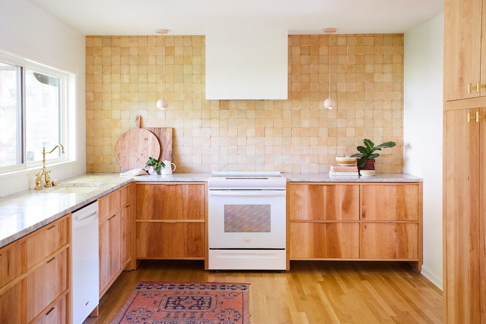 cle-tile-Z10093-zellige-unglazed-terracotta-natural-kitchen-backsplash-wall-designer-brasstackskc-photography-Jessica-Cain-18.7×12.5-300DPI-HR-v1_2